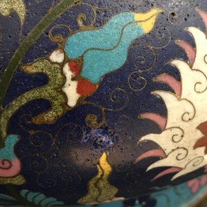 Un grand brûle-parfum en émaux cloisonnés à décor de lotus, Ming/Qing — photo 10