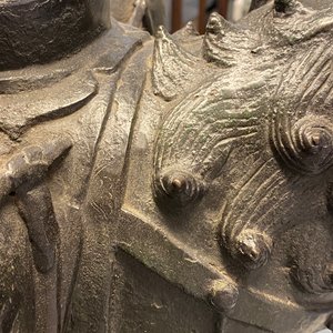 Un grand brûle-parfum en forme de lion en bronze, Chine, Ming — photo 16