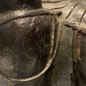 Un grand brûle-parfum en forme de lion en bronze, Chine, Ming — photo 26
