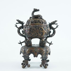 Un grand brûle-parfum sur socle en bronze, Japon, Meiji, 19ème — photo 3