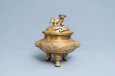 Un grand brûle-parfum tripod en bronze, Chine, 19/20ème