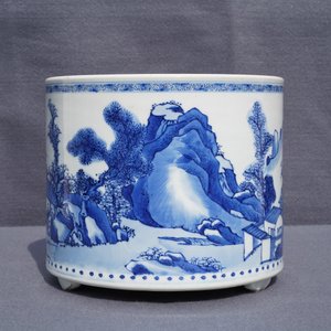 Un grand brûle-parfum tripod en porcelaine de Chine bleu et blanc, Kangxi — photo 15