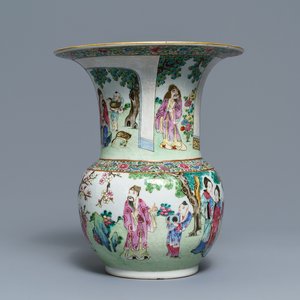 Un grand crachoir de type 'zhadou' en porcelaine de Chine famille rose, 19ème — photo 1