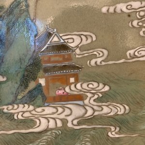 Un grand écran en porcelaine de Chine famille rose sur support en bois de hongmu, Qianlong — photo 16