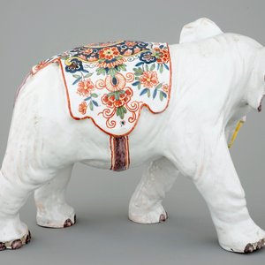 Un grand éléphant en faïence de Delft polychrome, 19ème — photo 5
