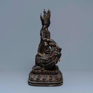 Un grand groupe en bronze figurant Guanyin sur un dragon, Chine, prob. Ming — photo 2
