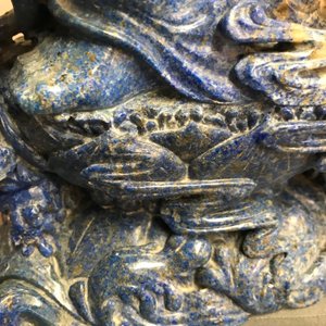 Un grand modèle de Guanyin en lapis lazuli sculpté, Chine, 20ème — photo 32