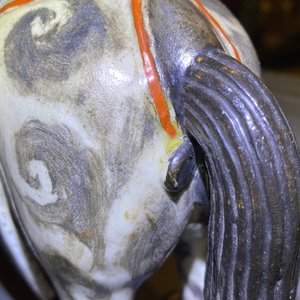 Un grand modèle d'un cheval en porcelaine de Chine famille rose, 19ème — photo 13