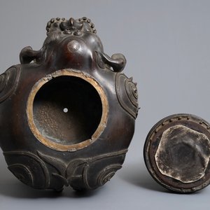 Un grand modèle d'un chien de foo en bronze, Japon, Edo, 17/18ème — photo 7