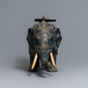 Un grand modèle d'un éléphant en bronze incrusté, Japon, 19ème — photo 3