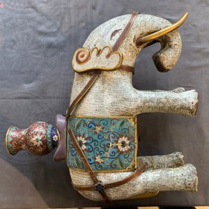 Un grand modèle d'un éléphant en émaux cloisonnés, Chine, 19/20ème — photo 17