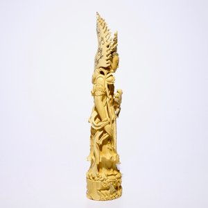 Un grand modèle d'une Guanyin en ivoire sculpté et incrusté, Chine, 19ème — photo 4