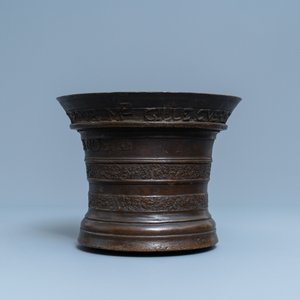 Un grand mortier en bronze daté 1604 et inscrit pour Lille, Flandres — photo 5
