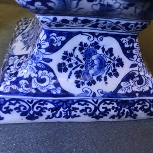 Un grand obélisque en faïence de Delft bleu et blanc, 1er quart du 18ème — photo 33
