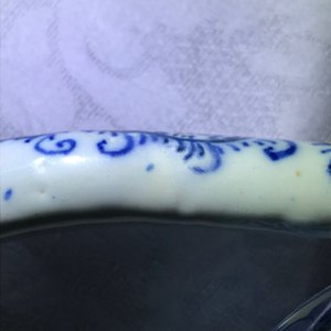 Un grand pichet trompeur en faïence de Delft en bleu et blanc, 1er quart du 18ème — photo 16