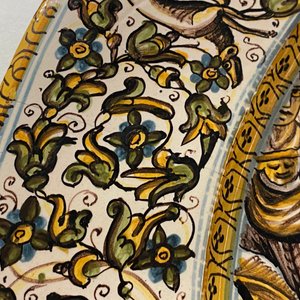 Un grand plat armorié en majolique italienne, atelier de Francesco Grue, Castelli, 17ème — photo 13