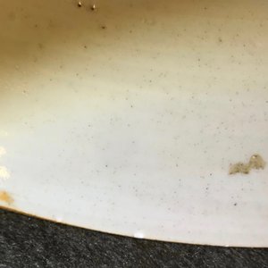 Un grand plat armorié en porcelaine de Chine, Yongzheng/Qianlong — photo 8