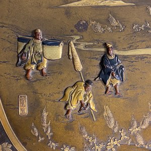 Un grand plat en bronze, signé Miyao, Japon, Meiji, 19ème — photo 12
