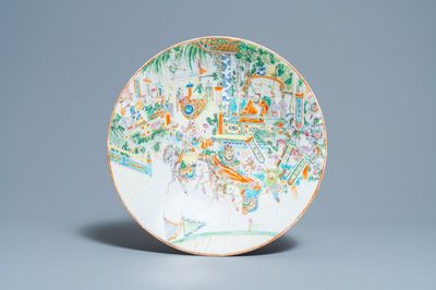 Un grand plat en porcelaine de Chine famille rose de Canton, 19ème