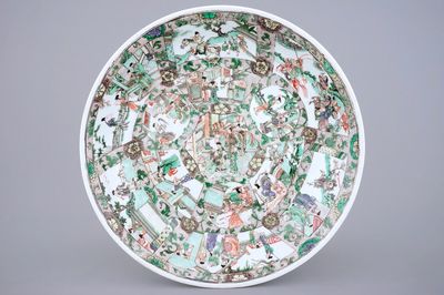 Un grand plat en porcelaine de Chine famille verte, Kangxi