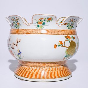Un grand rafraîchissoir à verres en porcelaine de Chine verte-imari de style 18ème, modern — photo 4