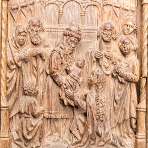 Un grand retable en chêne sculpté: La Présentation de Jésus au Temple', Nord de la France, 1er quart du 16ème — photo 5