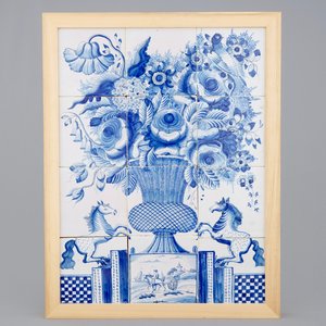 Un grand tableau de carreaux de Delft au décor d'un vase fleuri, Makkum, la Frise, 19ème — photo 1