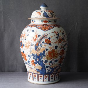 Un grand vase couvert en porcelaine de Chine de style Imari, Kangxi — photo 32