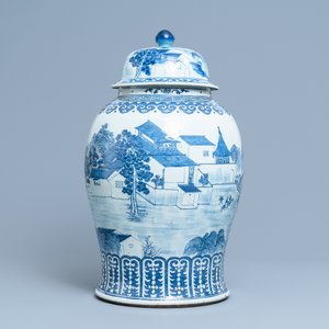 Un grand vase couvert en porcelaine de Chine en bleu et blanc, 19ème — photo 3
