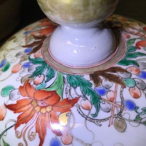 Un grand vase couvert en porcelaine de Chine famille rose, Yongzheng/Qianlong — photo 7