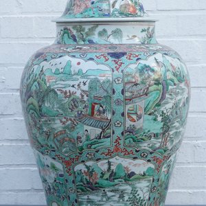 Un grand vase couvert en porcelaine de Chine famille verte à décor de paysages fluviales, Kangxi — photo 14