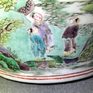 Un grand vase couvert en porcelaine de Chine famille verte à décor de paysages fluviales, Kangxi — photo 35