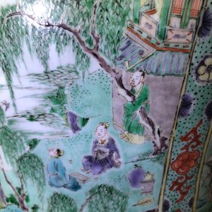 Un grand vase couvert en porcelaine de Chine famille verte à décor de paysages fluviales, Kangxi — photo 39