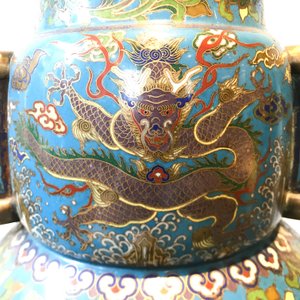 Un grand vase de forme hu en émaux cloisonnés, marque Qi Yu Bao Tung Chih Chen, Chine, 19ème — photo 11
