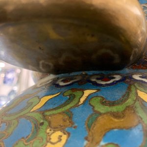 Un grand vase de forme hu en émaux cloisonnés, marque Qi Yu Bao Tung Chih Chen, Chine, 19ème — photo 50
