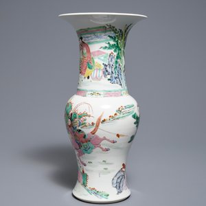 Un grand vase de forme yenyen en porcelaine de Chine famille rose, Yongzheng — photo 4