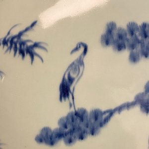 Un grand vase de type 'moonflask' en porcelaine de Chine en bleu et blanc, marque et époque de Qianlong — photo 51