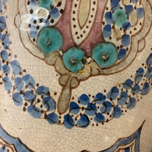 Un grand vase en céramique polychrome, Maroc ou Tunésie, vers 1900 — photo 17