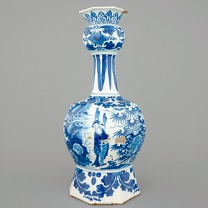 Un grand vase en faïence de Delft au decor d'une chinoiserie, ca. 1700 — photo 4