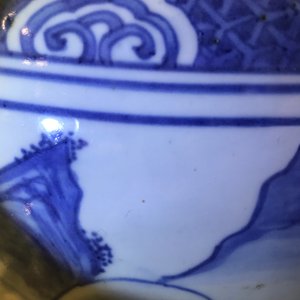 Un grand vase en porcelaine de Chine bleu et blanc à décor d'immortels, Wanli — photo 20