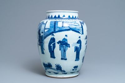 Un grand vase en porcelaine de Chine bleu et blanc, époque Transition