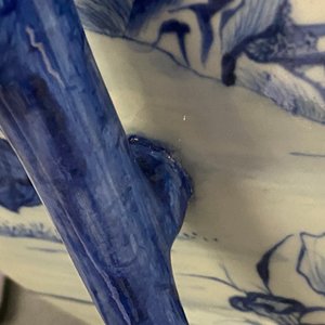 Un grand vase en porcelaine de Chine en bleu et blanc à décor des 'Sept sages dans la forêt de bambou', Qianlong — photo 12