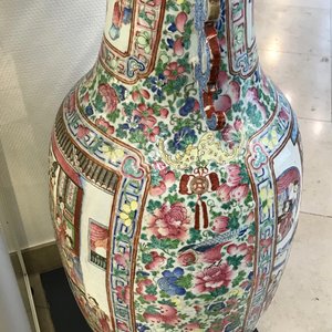 Un grand vase en porcelaine de Chine famille rose, 19ème — photo 18