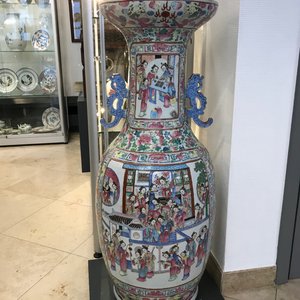 Un grand vase en porcelaine de Chine famille rose, 19ème — photo 10