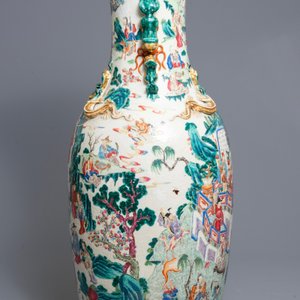 Un grand vase en porcelaine de Chine famille rose à décor d'immortels, 19ème — photo 4