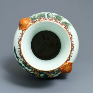 Un grand vase en porcelaine de Chine famille rose, marque de Qianlong, 20ème — photo 6