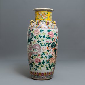 Un grand vase en porcelaine de Chine famille rose pour le marché Straits ou Peranakan, 19ème — photo 3
