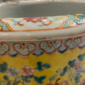Un grand vase en porcelaine de Chine famille rose pour le marché Straits ou Peranakan, 19ème — photo 10
