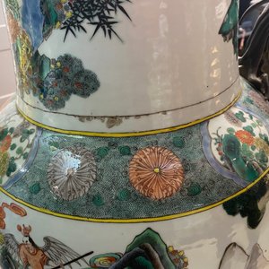 Un grand vase en porcelaine de Chine famille verte à monture en bronze doré, 19ème — photo 12