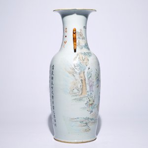 Un grand vase en porcelaine de Chine qianjiang cai, 19/20ème — photo 4